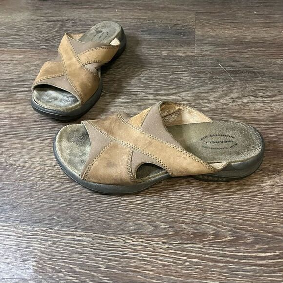 Merrell Topo Cross Stone Tan Crisscross Suede Sandals - Picture 6 of 10